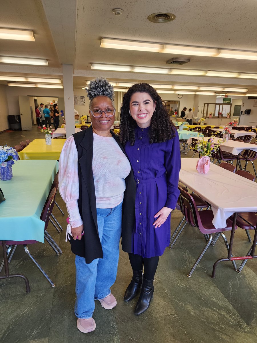 This morning, Jim Mullen, president &amp; CEO of @CCDOCLE, joined Terrel Valentine, director of Bishop William M. Cosgrove Center, in welcoming <a href="/WEWS/">News 5 Cleveland</a> and other local media to our Easter holiday meal at Bishop Cosgrove Center.

Catholic Charities volunteers and staff distributed