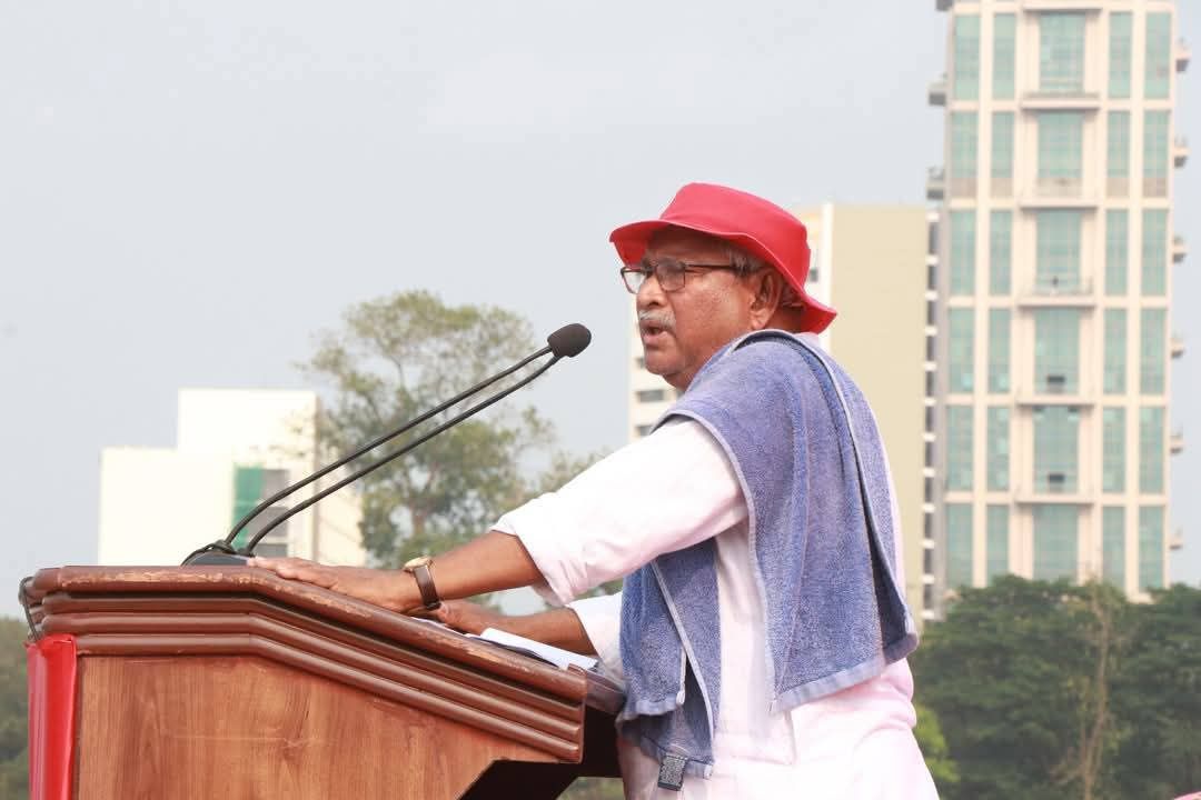 kalatan31's tweet photo. Brigade Parade ground, Kolkata. #CITU #AIKS #AIAWU #PBUS https://t.co/HAiMuobXoj