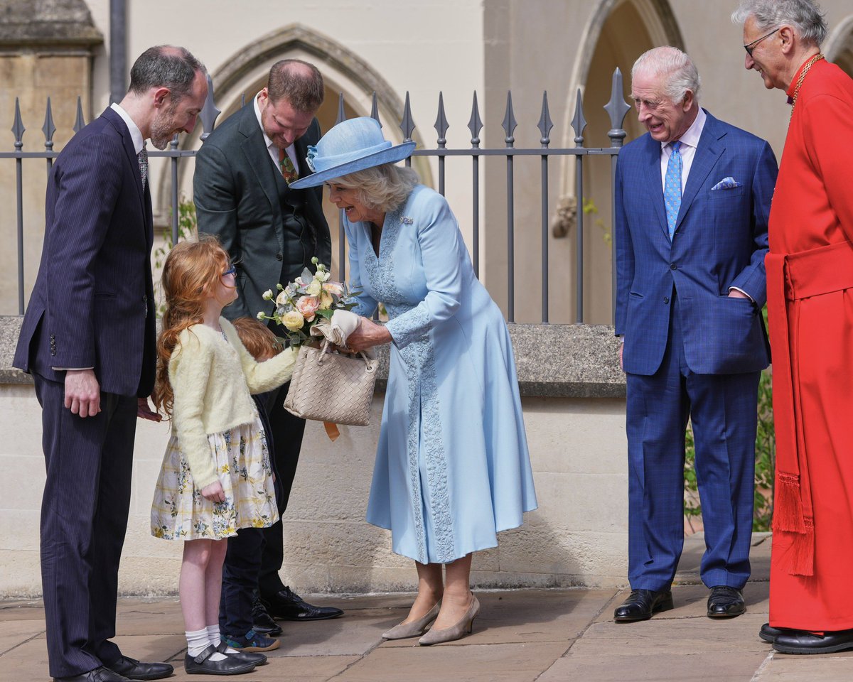 The Royal Family tweet media