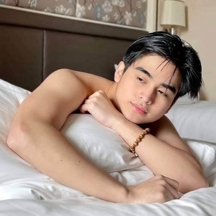 criticism201's tweet photo. @starmagicphils @direklauren https://t.co/DYDt9h0kYu