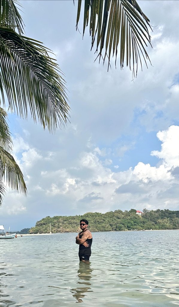 unitymiguel's tweet photo. Pulling you close like riptide https://t.co/nqWEkcwSuz