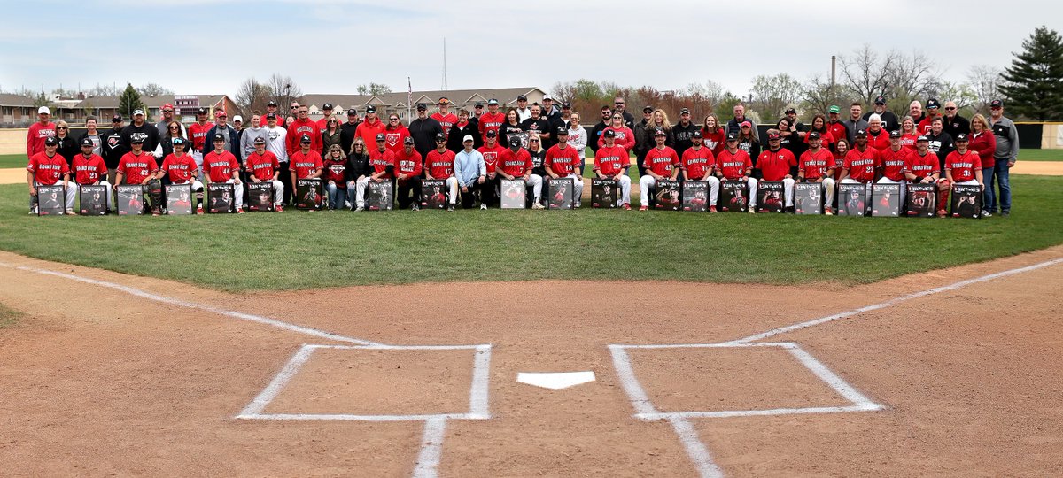 BSB: Senior Day Pandemonium; 4-0 on Easter Weekend
-ow.ly/flHK50VEufv

#WEAREDSM | #TheRightWayToPlay
