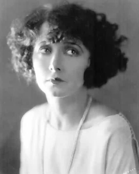 Mae Busch (@maebuschlh) on Twitter photo Remembering Mae Busch (Annie May Busch) - 18th of June 1891 – 20th of April 1946.
#MaeBusch
#LaurelAndHardy
#StanLaurel
#OliverHardy
<a href="/laurelHardyNews/">Laurel & Hardy News</a> Remembering Mae Busch (Annie May Busch) - 18th of June 1891 – 20th of April 1946.
#MaeBusch
#LaurelAndHardy
#StanLaurel
#OliverHardy
<a href="/laurelHardyNews/">Laurel & Hardy News</a>