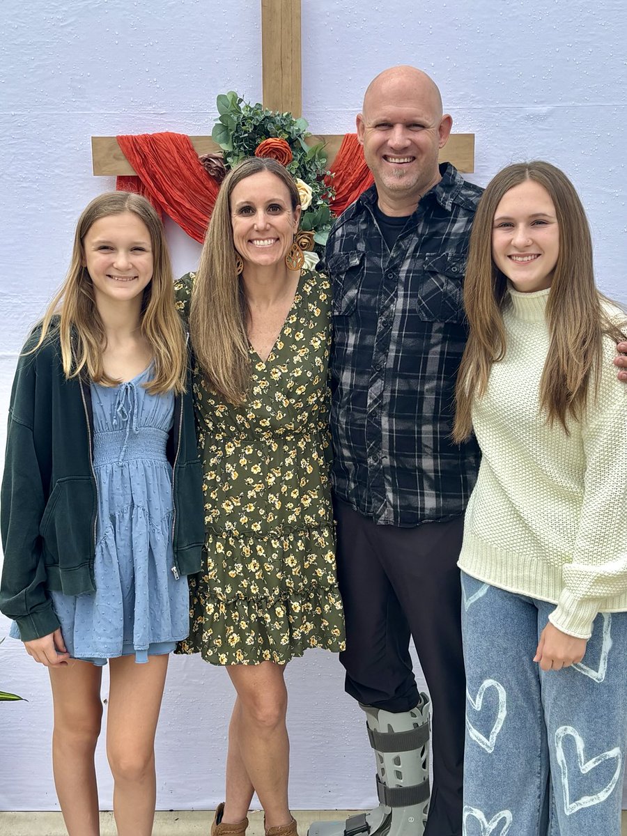 Happy Easter from the Pittman’s 
#HeIsRisen 🙏🏻✝️