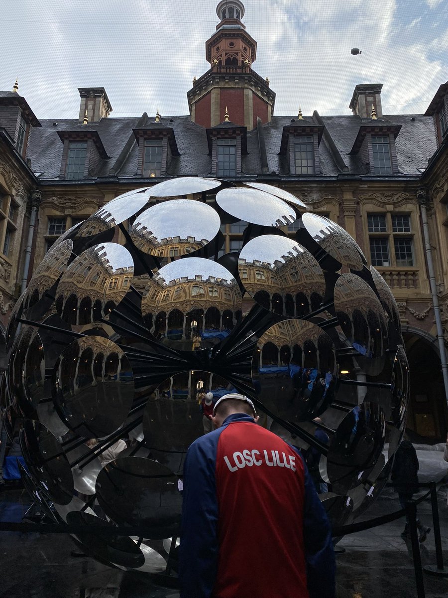 Parce que la photo claque je trouve