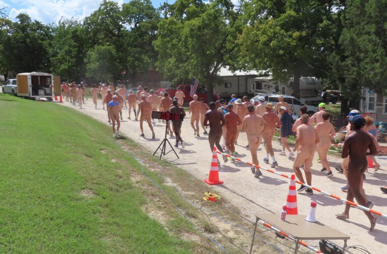 OaklakeTrails's tweet photo. Oaklake Trails proudly participates in the @AANR_Southwest racing series, and our #nude5K is coming up on Saturday May 10! Registration includes park day fee, refreshments, a post-race buffet, the dance, and all park amenities + giant water slide! Info: https://t.co/JWgZy863Qy https://t.co/EWwY19Vwqc
