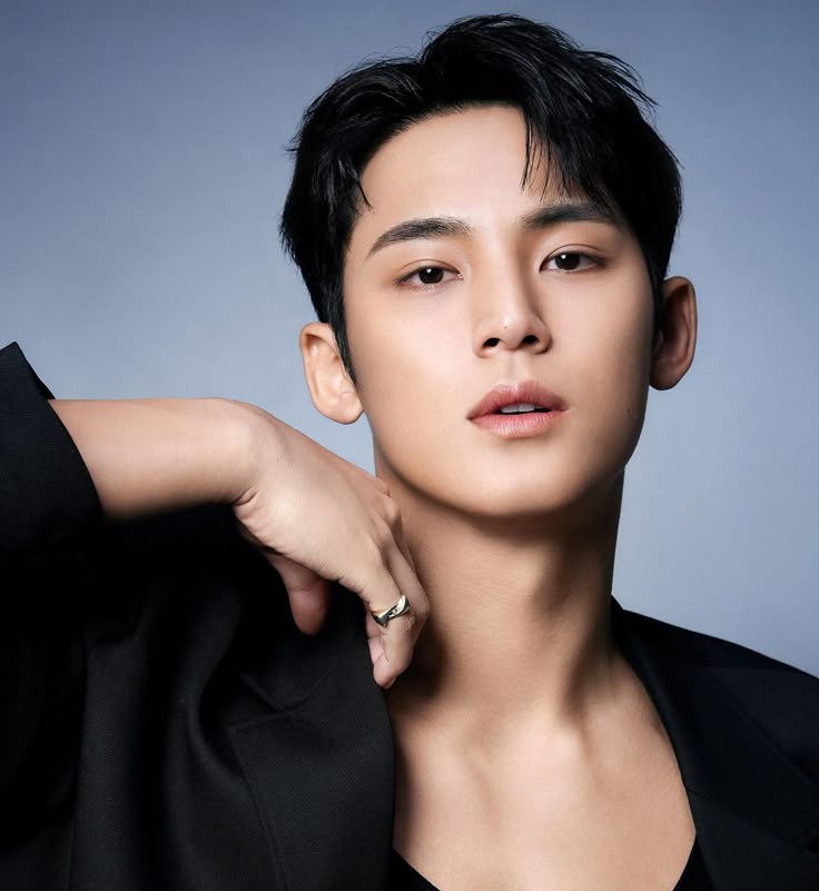 minwoncard's tweet photo. the prettiest boy                      his hot boyfriend https://t.co/Y88anJL8LS