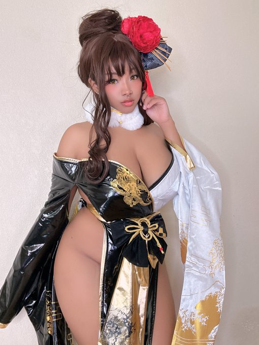 Watch UniqueSora's leaked NSFW photo on TwXstars