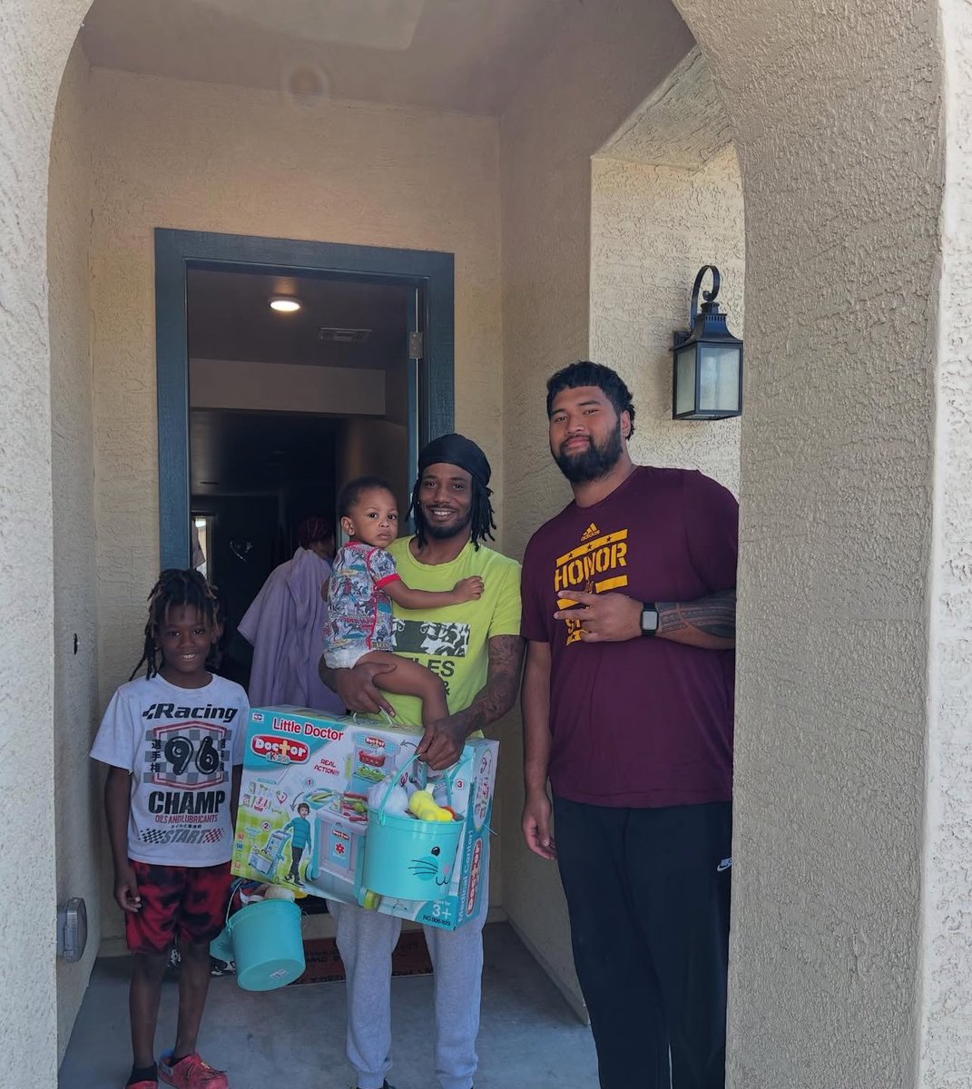 Resurrection Sunday.
He Has Risen.