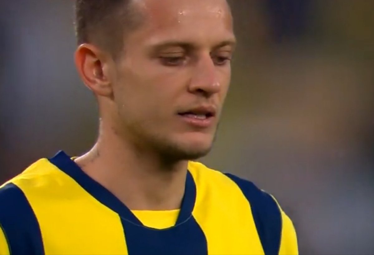 Bu herifi al, ananın amına sok Mourinho...