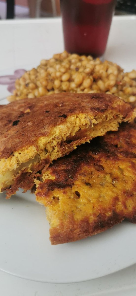 Menú de Semana Santa 🙏😇
Tortilla de Huevo con cazón, plátano y papas 😋🐟