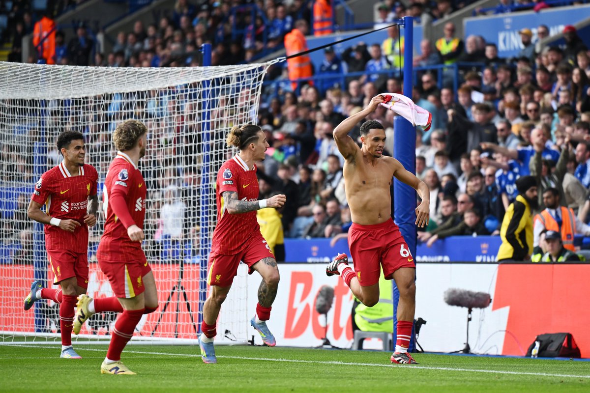 empireofthekop's tweet photo. FT: Leicester 0-1 Liverpool

Trent Alexander-Arnold marks his return from injury in some style!

ONE MORE WIN, REDS! JUST ONE MORE WIN! 🙏 https://t.co/OiVZPyS7jl