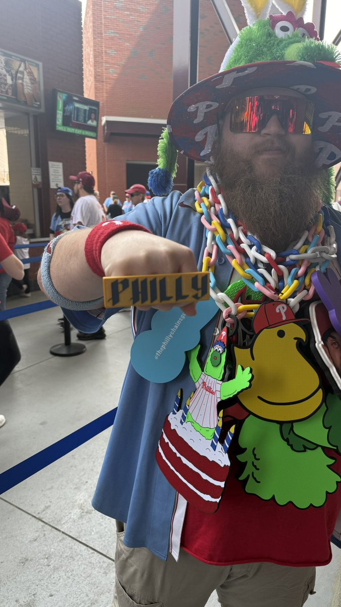 Hoppy Easter!
#phillies #easter #peeps