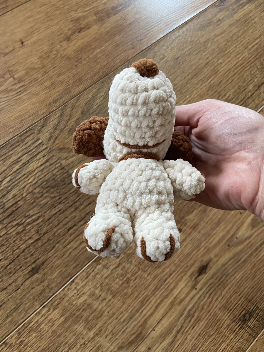 sn00pink's tweet photo. J’ai fait un snoopy en en crochet 👉🏼👈🏼
Il est dispo sur mon Vinted : sanpepsan https://t.co/mWkBB6mXnV