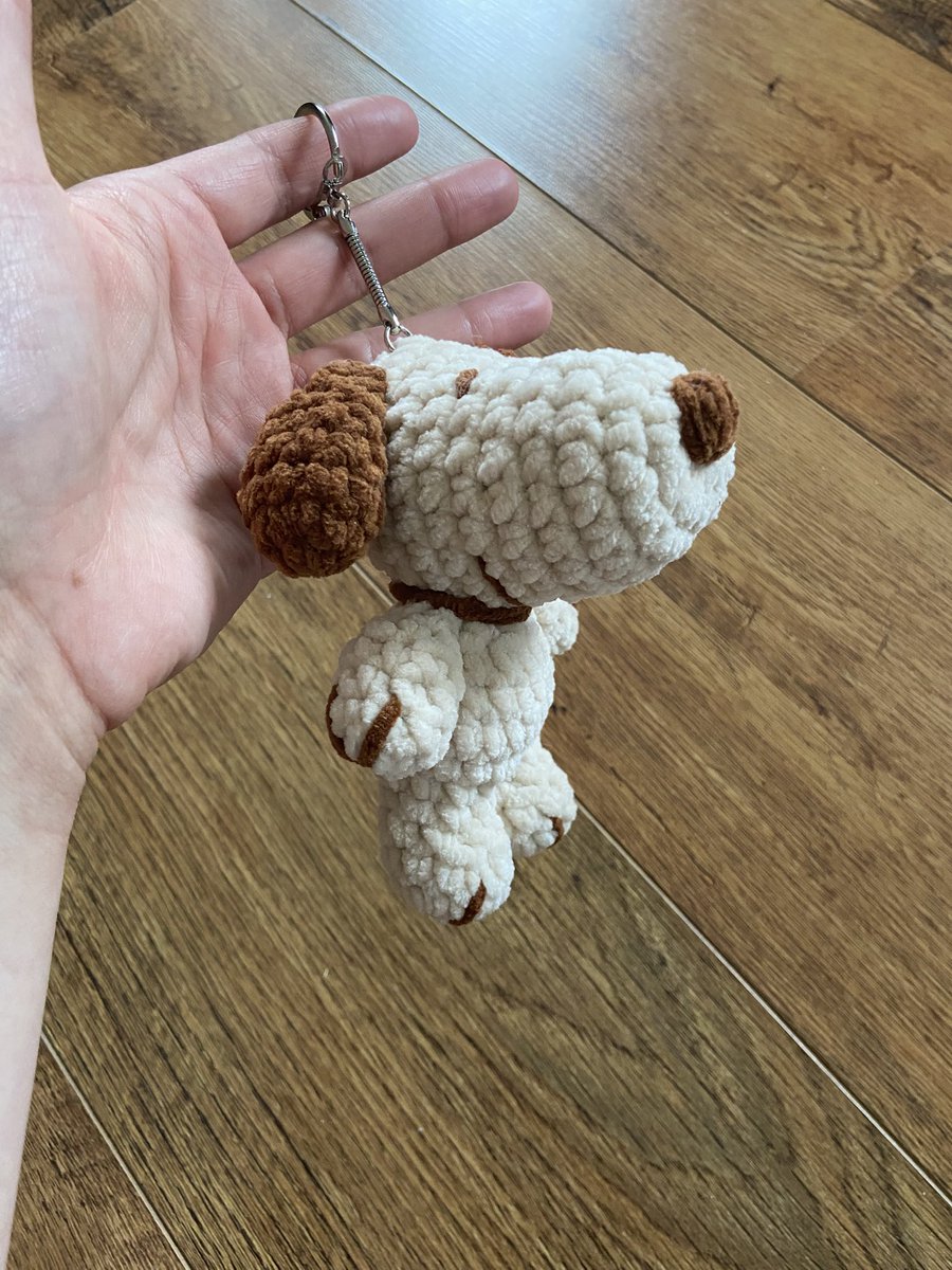 sn00pink's tweet photo. J’ai fait un snoopy en en crochet 👉🏼👈🏼
Il est dispo sur mon Vinted : sanpepsan https://t.co/mWkBB6mXnV