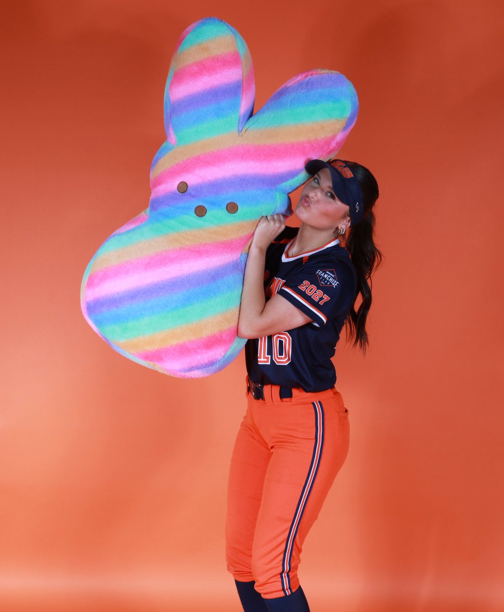 Happy Easter! From your peeps at Top Gun Fastpitch. 🐣 🐇