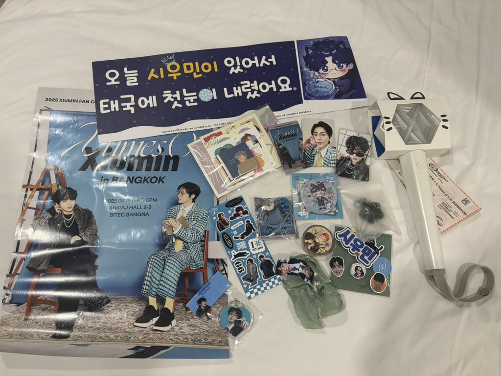 kellysoleria's tweet photo. 250419 
🤍🤍🤍
#XtimesinBangkok #XIUMIN 
#XIUMINinBKK https://t.co/Gp1Qg97dxz