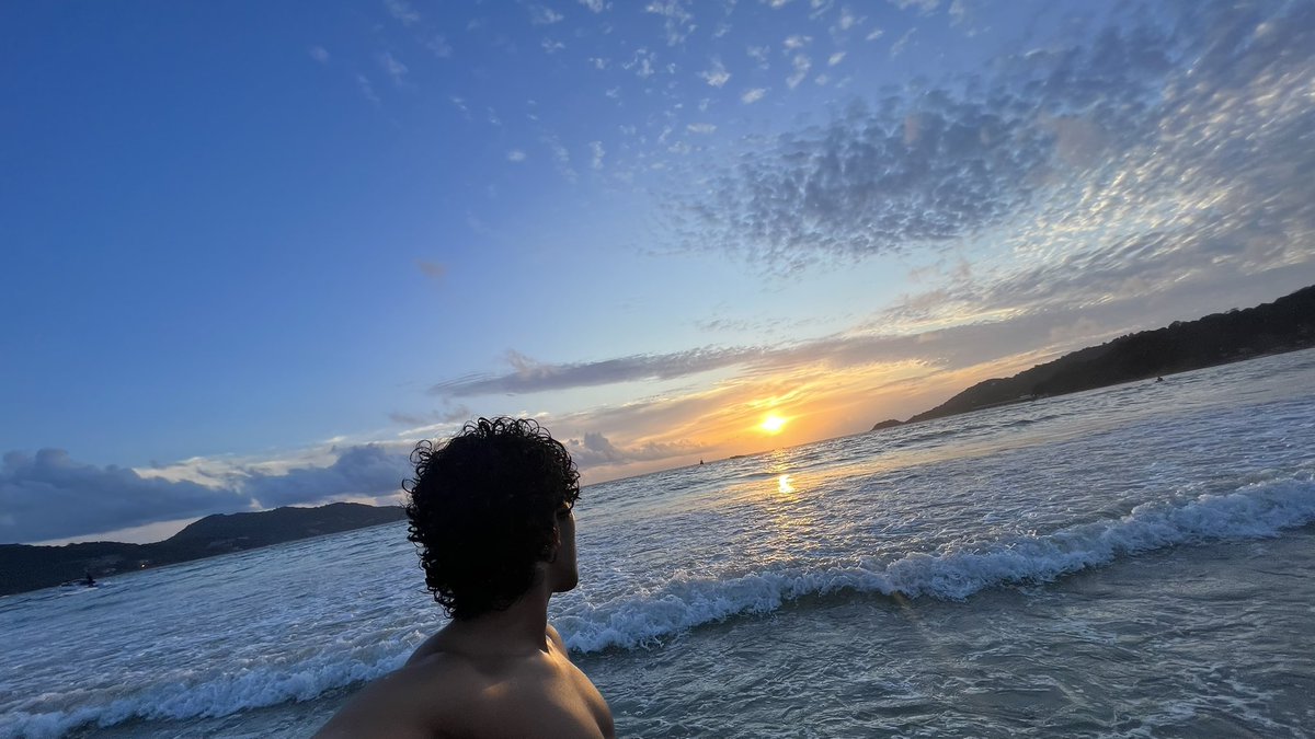 hamadpriv's tweet photo. take me back bruh fuck uni https://t.co/ht9RTbDGkd