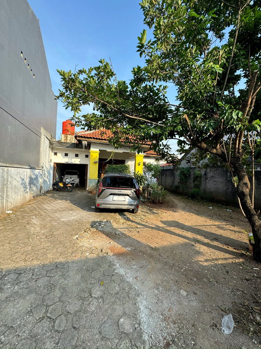 Kartikaa20's tweet photo. @waduhdino Nitip jg ya kak. Kali aja ada yang mau beli tanah daerah ciledug , deket samsat ciledug , pasar lembang, cbd ciledug. Luasnya 700M permeter 6JT, sudah SHM.
Minat bisa DM aku https://t.co/KKRGld41ao