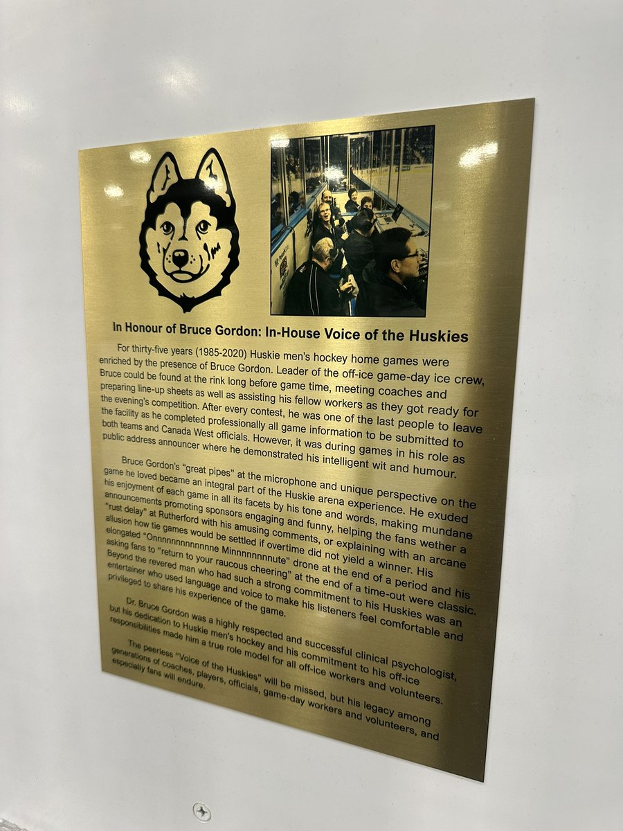 Barney Shynkaruk (@bshynk) on Twitter photo Legend on the ๐ค 
<a href="/HuskieOTLL/">The Off the Leash Luncheon</a> 
โOne minuteโฆโฆ.โ Legend on the ๐ค 
<a href="/HuskieOTLL/">The Off the Leash Luncheon</a> 
โOne minuteโฆโฆ.โ