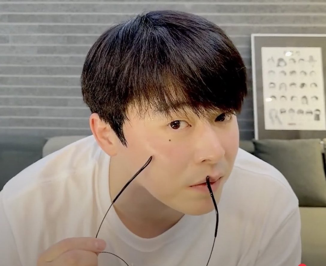 ppojojeol's tweet photo. 점석 MBTI: SEXY https://t.co/IUaxYC4PIU