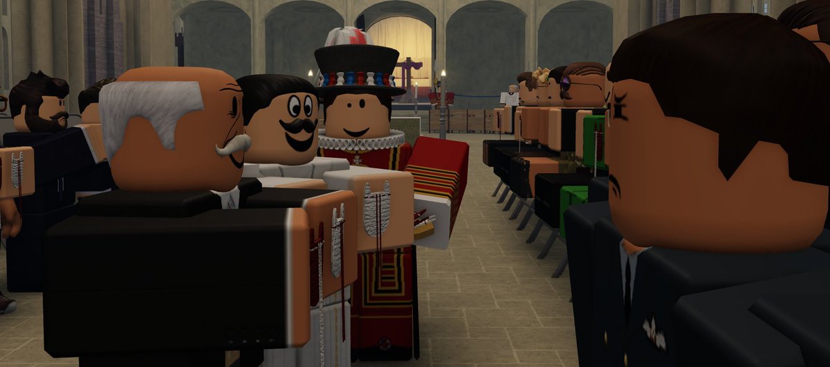 Wishing all a happy Easter! 🐤

Pictured here is King Robert during the Maundy Service at St. George's Chapel in 2024.   

Maundy Thursday is the Christian holy day falling on the Thursday before Easter, commemorating the Maundy &amp; Last Supper of Jesus Christ with the Apostles.