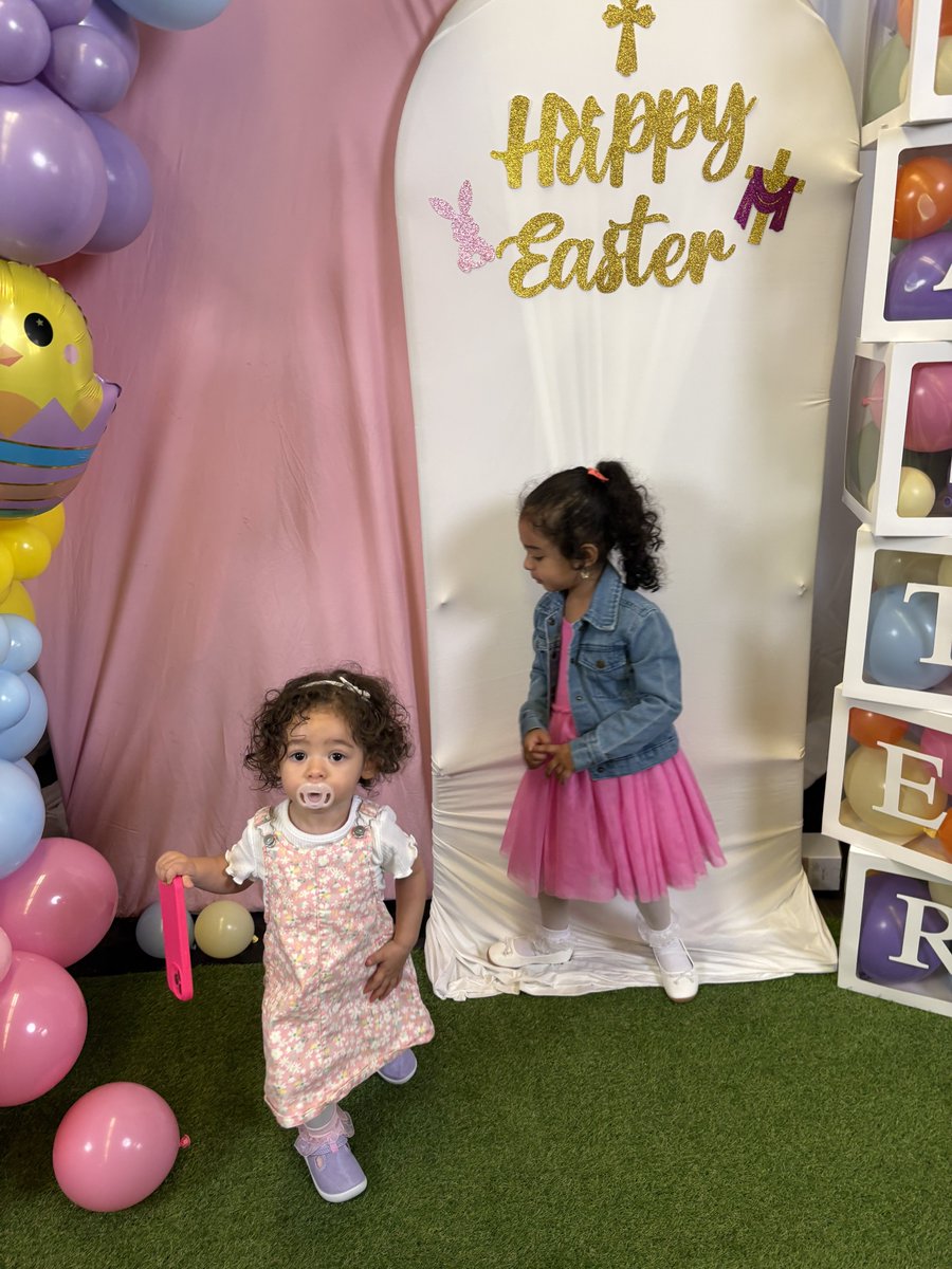 Renzed's tweet image. Happy easter!!!
