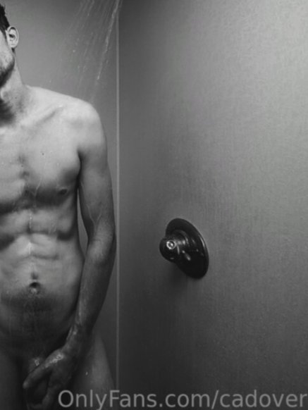 cadoverOF's tweet photo. Sneak peek. If only there was a full version to see somewhere 👀
https://t.co/9MITTyyQts
#OnlyFans #NakedMan #ShowerTime https://t.co/J3TaEz79Qt