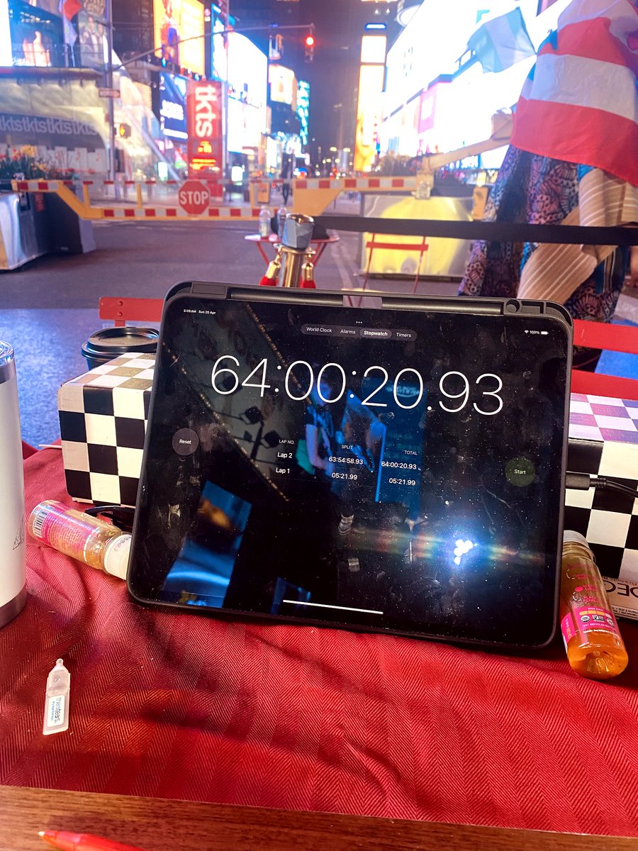 chessinslums's tweet image. Officially Amazing @GWR

#70HoursofChessWithTunde #Chessforeducation #ChessMarathonForChange #GWR2025