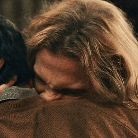 • dee • tweet media