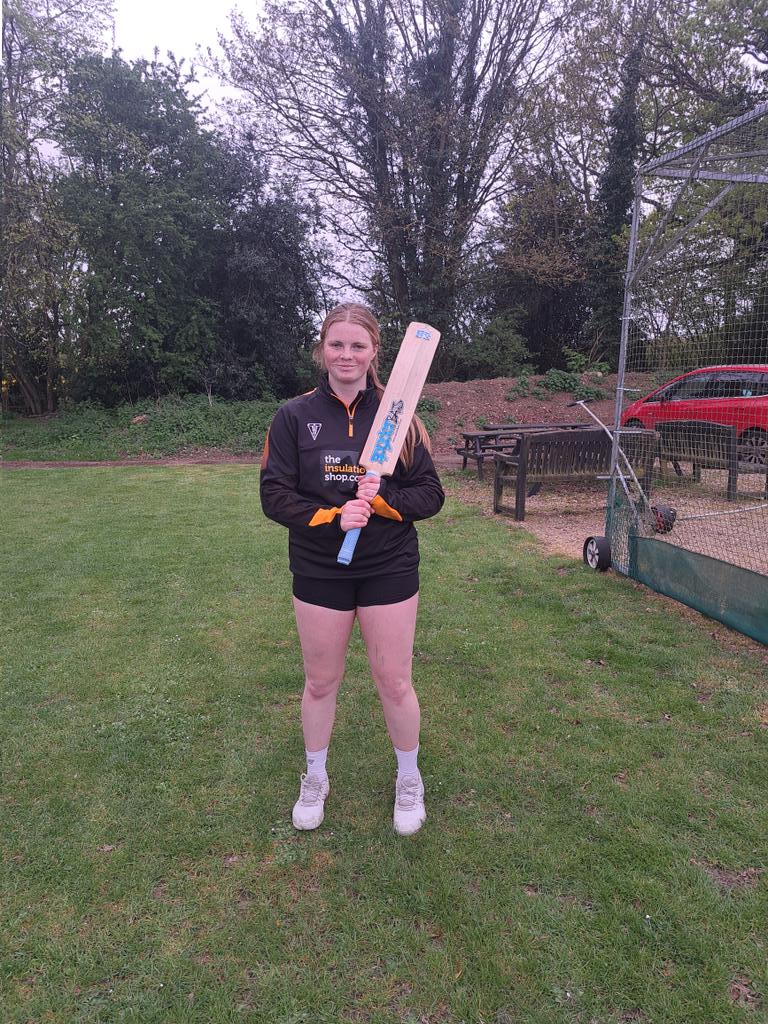 andrew kenvyn tweet media