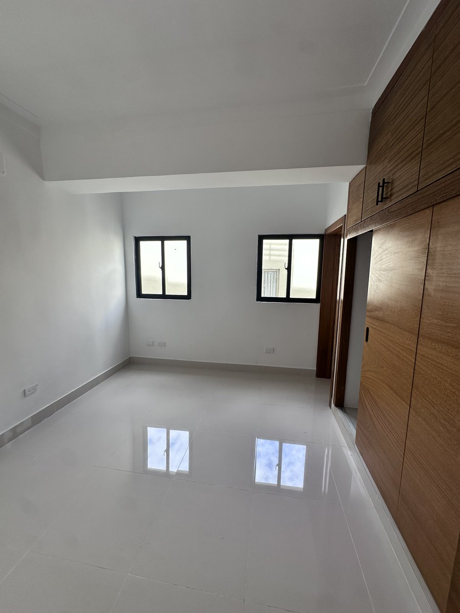 RealHomerd's tweet photo. Cómodo apartamento en Mirador Sur de 3 habitaciones con exclusivas áreas sociales con vista al mar 

3 habitaciones la principal con walk- in closet 
144 m2 
3 baños y 1/2 de visita 

US$ 355,000
Real Home
829-8152088

#RealHomeDominicana #RepublicaDominicana #MiradorSur https://t.co/NgOOD7MTSh