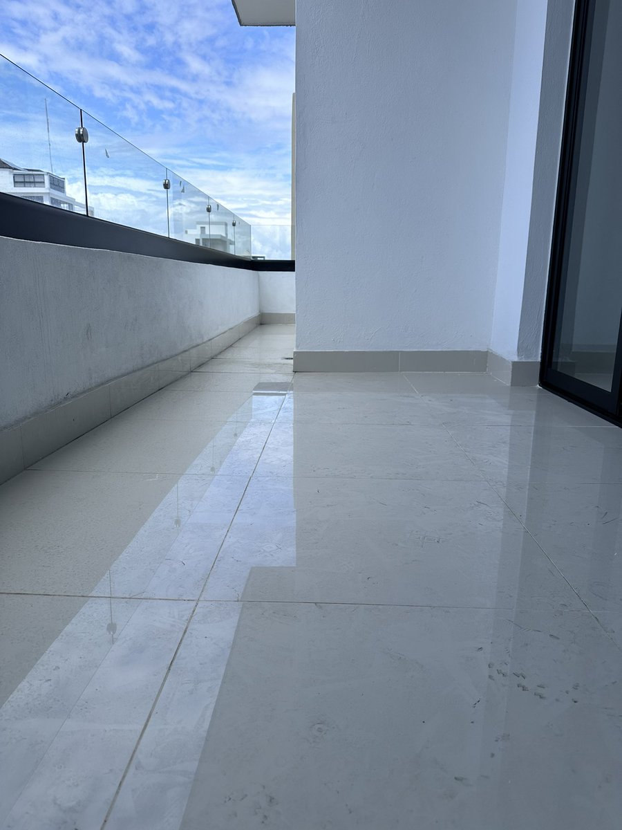 RealHomerd's tweet photo. Cómodo apartamento en Mirador Sur de 3 habitaciones con exclusivas áreas sociales con vista al mar 

3 habitaciones la principal con walk- in closet 
144 m2 
3 baños y 1/2 de visita 

US$ 355,000
Real Home
829-8152088

#RealHomeDominicana #RepublicaDominicana #MiradorSur https://t.co/NgOOD7MTSh
