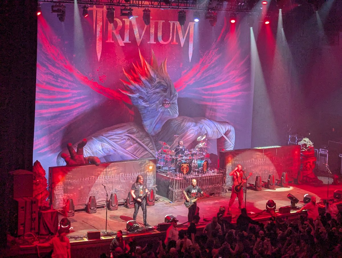 Dennis_Duff's tweet photo. Saw Bullet For My Valentine, Trivium, August Burns Red and Bleed from Within perform last night, right outside of St Louis, was a hell of a show https://t.co/xmbyGDiux5