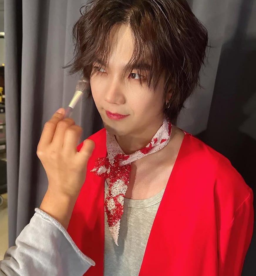 แพ้สายตา🫠

#BuildJakapan #Beyourluve
<a href="/JakeB4rever/">BIU.</a>