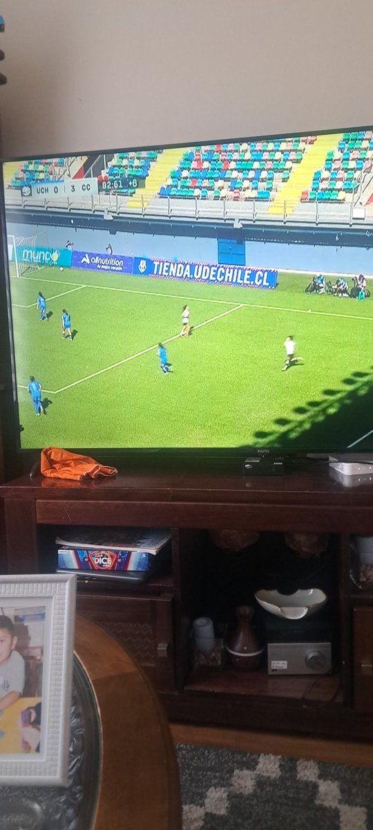leosalvo1's tweet photo. Y con penal atacado y todo @ColoColoFem https://t.co/6substKQv0