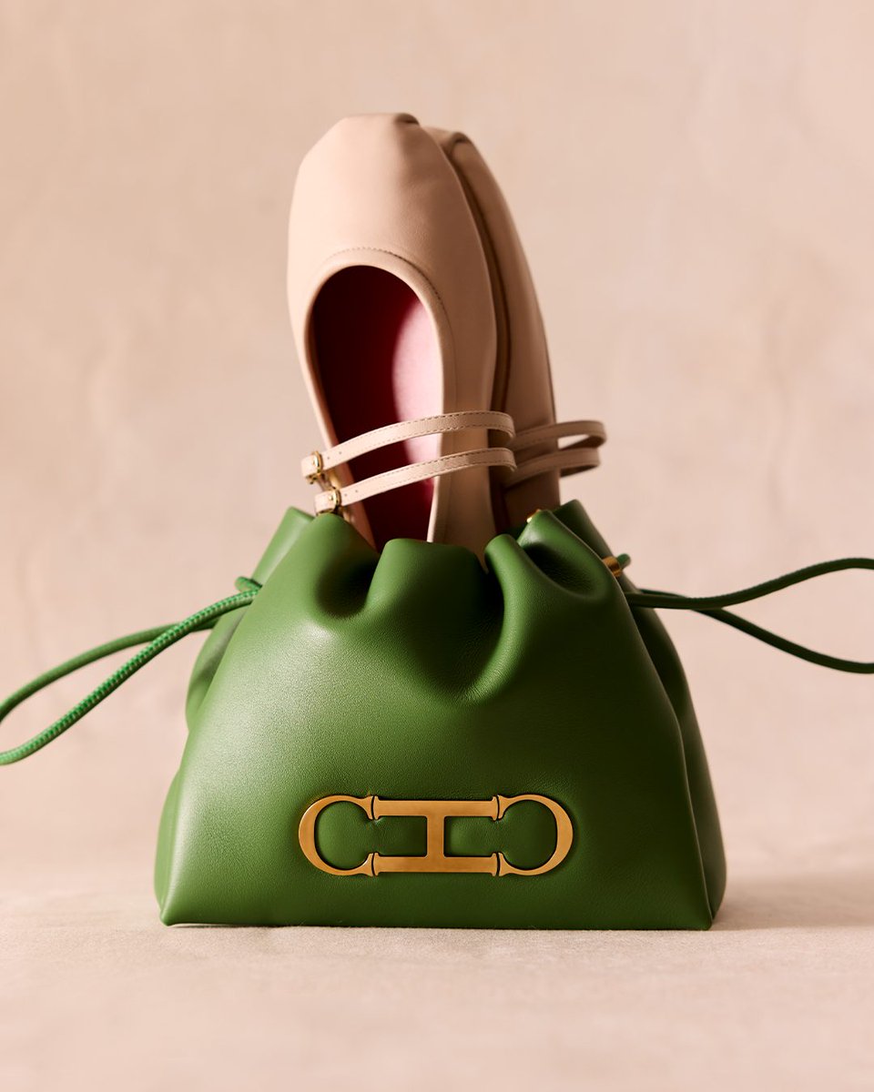 HouseofHerrera's tweet photo. Our initials and passion for leather craftsmanship define us. They are our #CHInsignia. What is yours?
#CHInitialsInsignia #CHCarolinaHerrera https://t.co/Qp29amOZyD