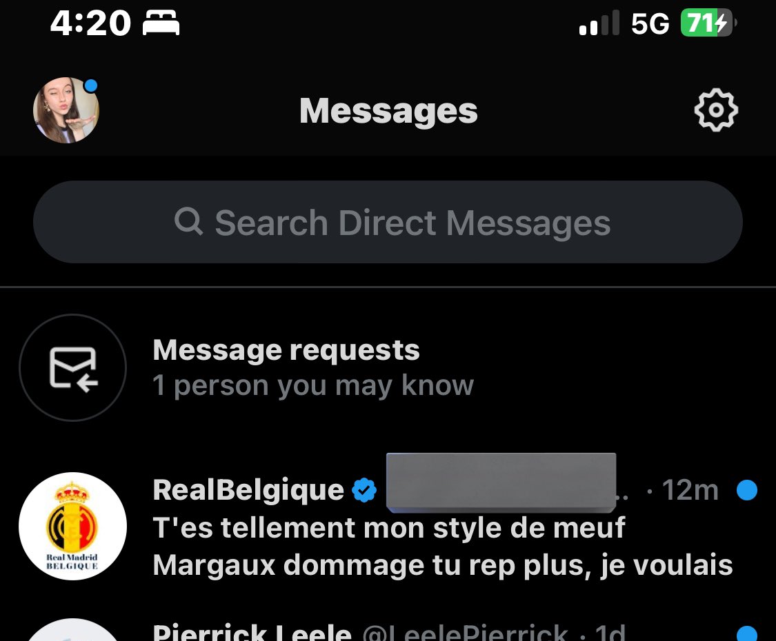 traîtresse de la France tweet media