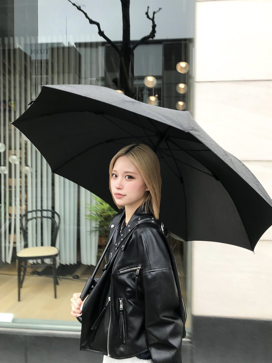 erina tweet media