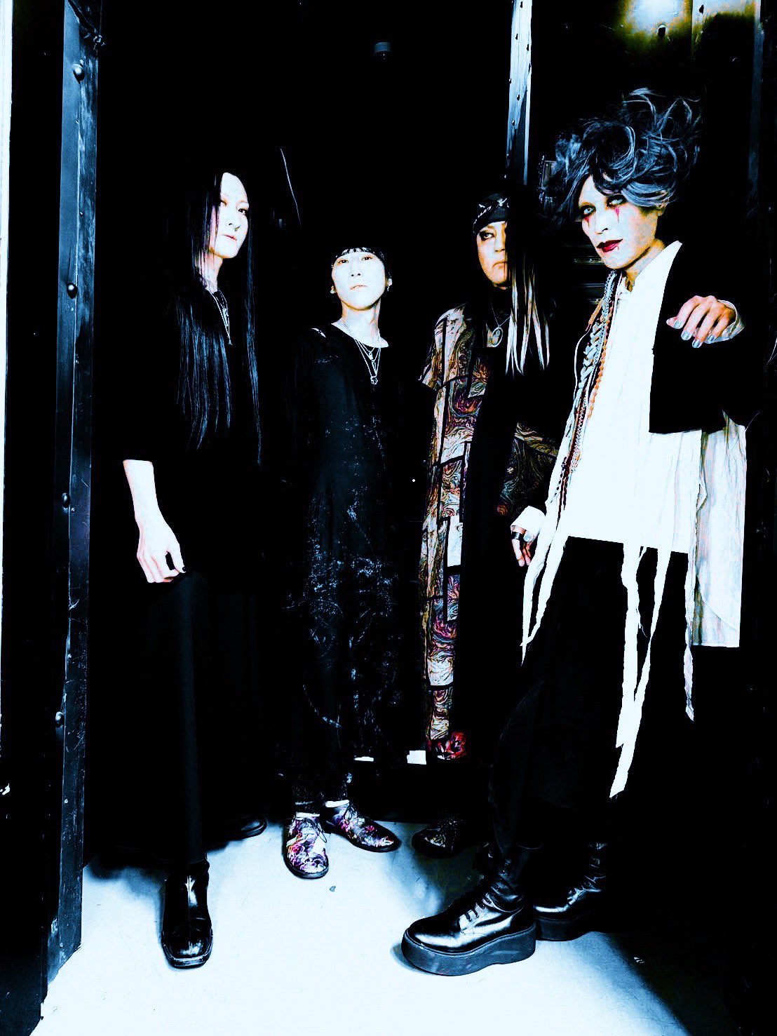 Amazon.co.jp: deadman in the direction of sunrise and night