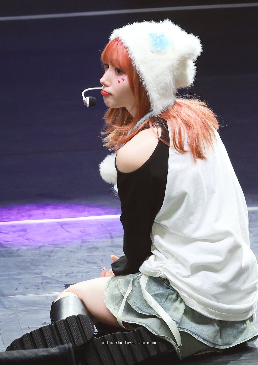 moonNfox_'s tweet image. 250406 BEYOND THE STAR in TAIPEI HQ
기억할 수 있다는 건 참 좋은 거야
네가 얼마나 소중한지 비춰볼 거울
다시 돌아간다면 더 잘할 거지만
변치 않아 널 만나고 말 거란 맘
#서영은 #영은 #SEOYOUNGEUN #YOUNGEUN #ソヨンウン #ヨンウン #徐永恩 #Kep1er #케플러