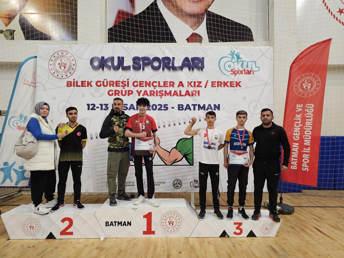 📍#Hakkâri'mizin sporcu öğrencileri, yine zirvede! 🏆💪🏻

📅 12-13 Nisan 2025 tarihleri arasında, Batman ilinde yapılan “Gençler A Bilek Güreşi” grup müsabakalarında, derece yapan öğrencilerimiz; 💪🏻

🏫 Hakkari Spor Lisesi;
🔹️ 🏅 Hayrunnisa Akdoğan, ikinci🥈
🔹️ 🏅 Mazhar