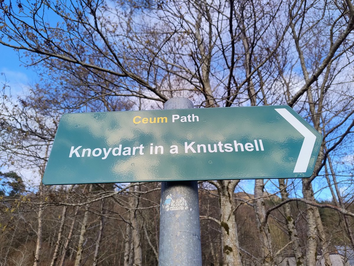 SimplyPaul's tweet image. Editing a new #AdventureLab #AdLab at #Inverie / #Knoydart ahead of the first brave soul to head out to get it. Picking suitable photos was especially fun. Yes, it&apos;s an odd way to spend my time, but I&apos;m hiding from the rain in Milton Keynes and it&apos;s bringing good memories back 😎