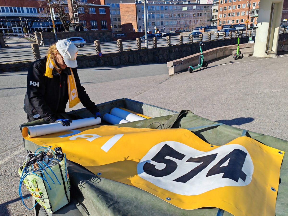 Kampanja nippuun <a href="/AarneLeinonen/">Aarne Leinonen LIB</a> 574 Helsinki