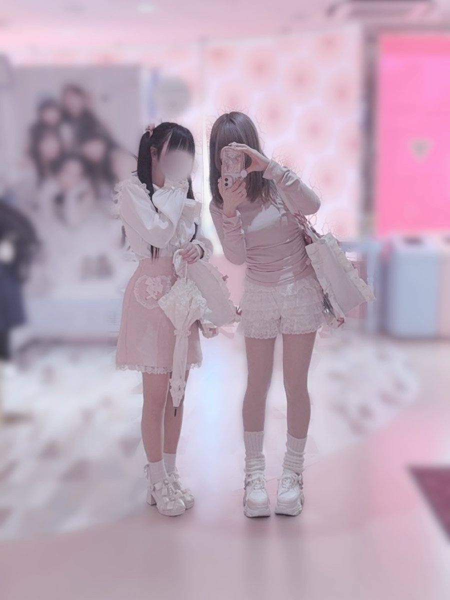 SUKINANOIO6's tweet photo. ぽんちゃんと女子会してきたよ🤍🍓 https://t.co/YC8V0qxspH