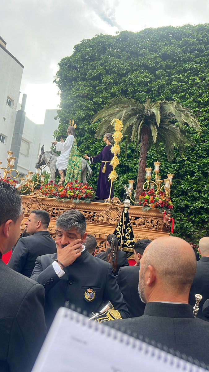 CCTTARACENA's tweet photo. #DomingoDeRamos 

Todo llega a su final, una bonita mañana detrás de #JesusDelAmor de nuestra querida La Borriquita Punta Umbria Hdad. 
 
Os dejamos algunas imágenes de lo que ha sido nuestro Domingo De Ramos 2025. https://t.co/bZzkzAqXlr