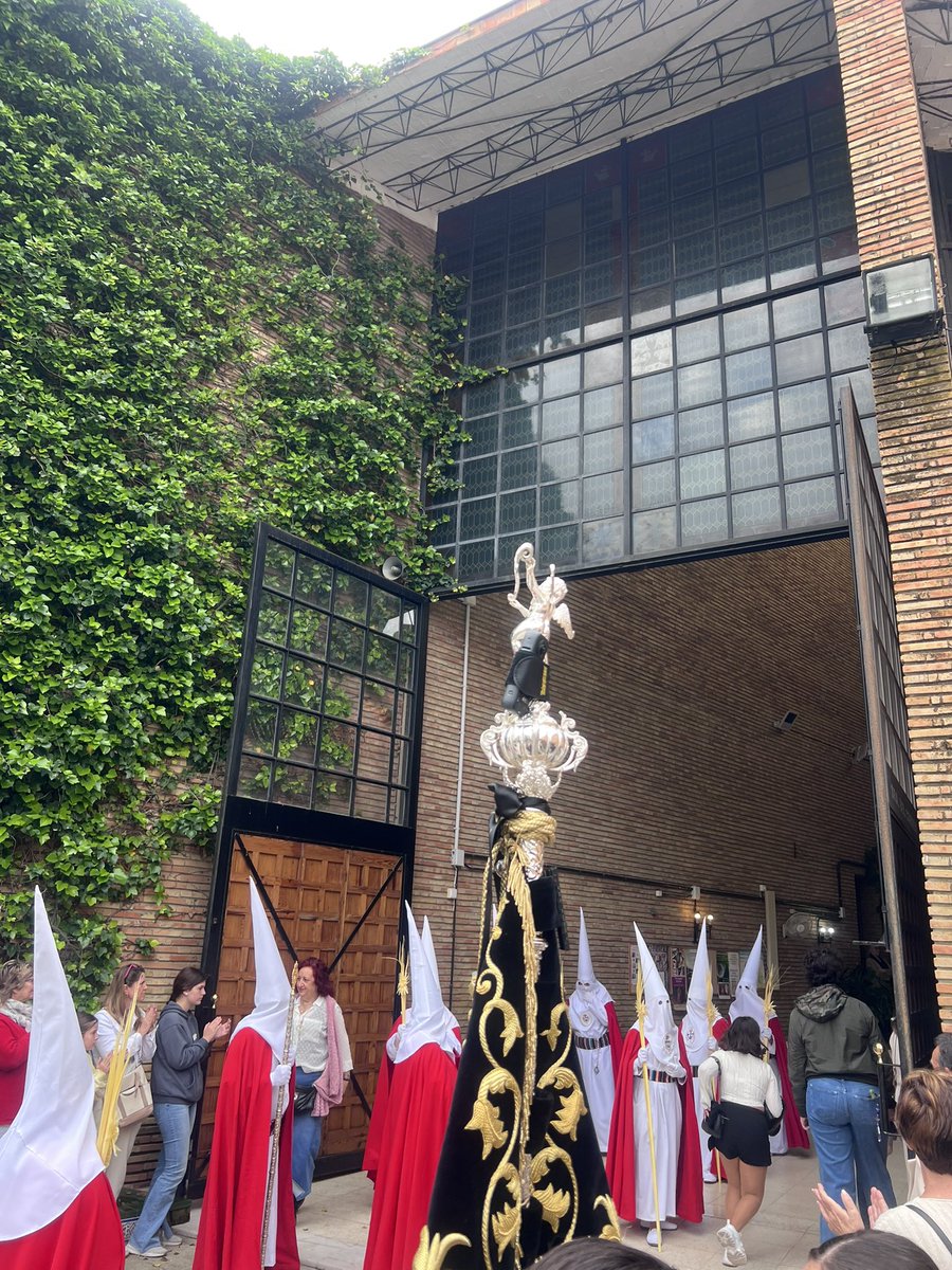 CCTTARACENA's tweet photo. #DomingoDeRamos 

Todo llega a su final, una bonita mañana detrás de #JesusDelAmor de nuestra querida La Borriquita Punta Umbria Hdad. 
 
Os dejamos algunas imágenes de lo que ha sido nuestro Domingo De Ramos 2025. https://t.co/bZzkzAqXlr