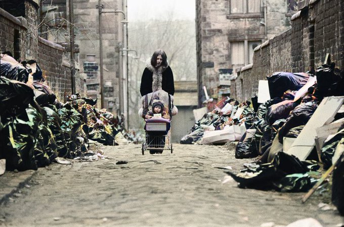 Glasgow Rubbish Strike, Glasgow 17th March 1975
To View More Great Old Photos Of Old Glasgow, Visit Our Website At http://OldGlasgow.com