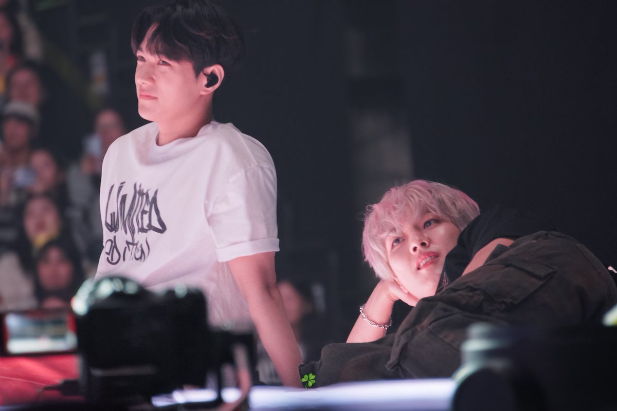 250413 LIMITED EDITION ENCORE

메보즈 헤드셋 끼는 거 남일이라고 편안하게 보는 절친즈😆

#인피니트 #성열 #명수 
#INFINITE #리미티드에디션앵콜콘