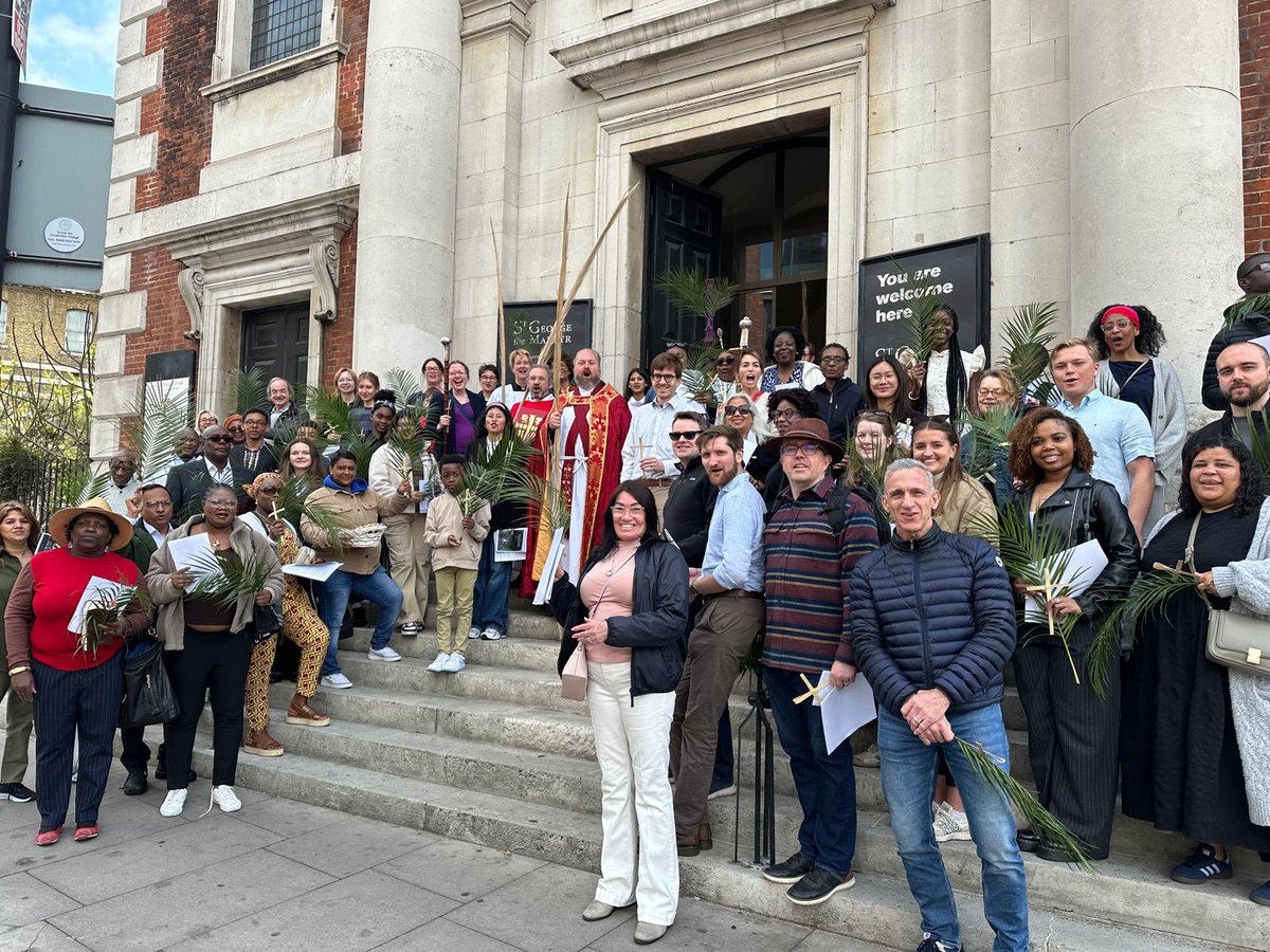 Fr_Ben_Bell's tweet image. A tremendous Palm Sunday at St George the Martyr. We go onwards
